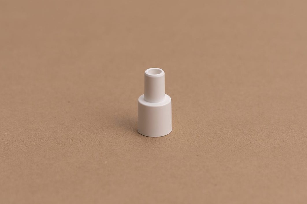 h16-11_adapter_brown-1_1800x1200px